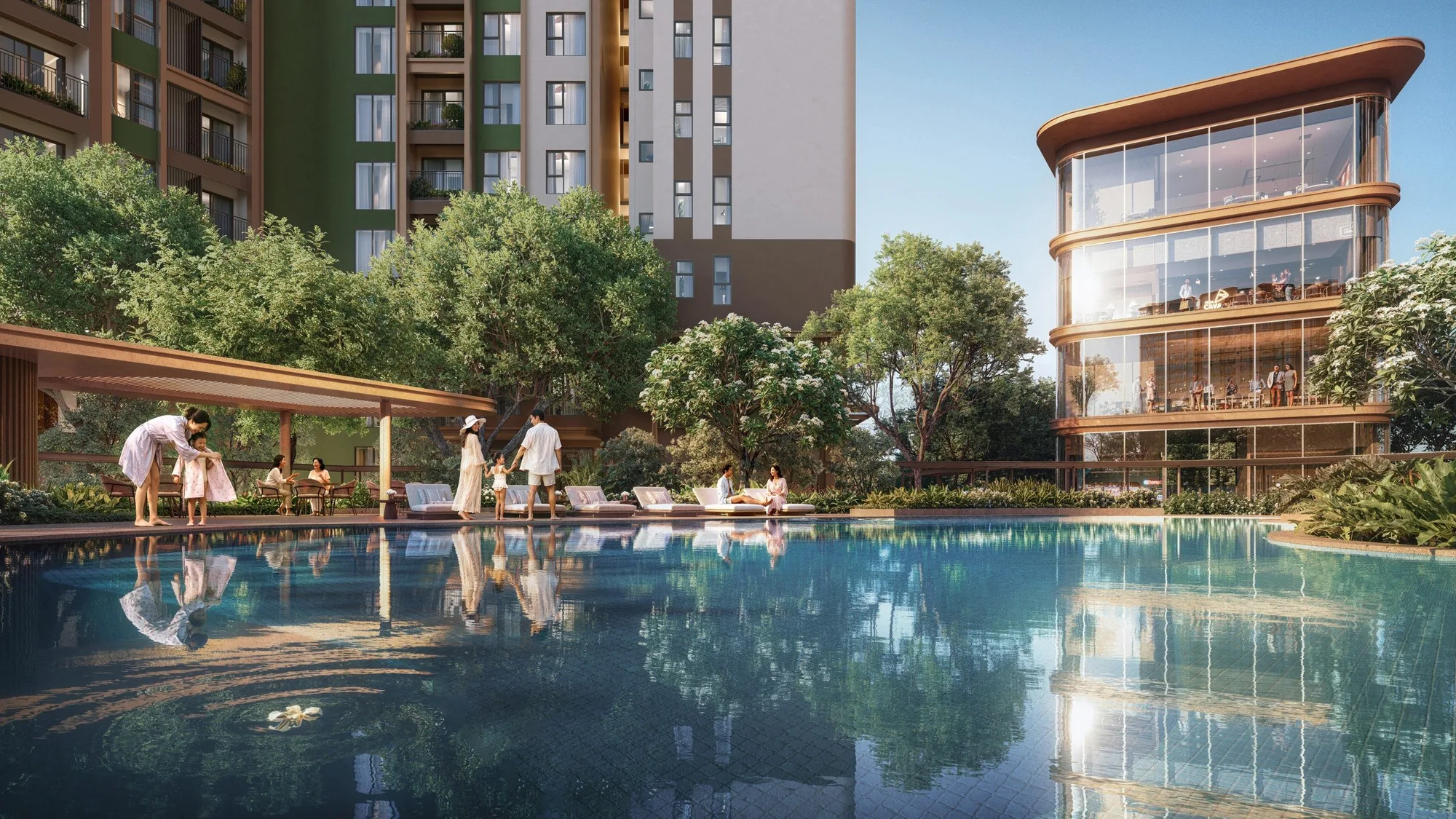 Hồ bơi trung tâm giữa cây xanh và khối tiện ích kính của Norton Park